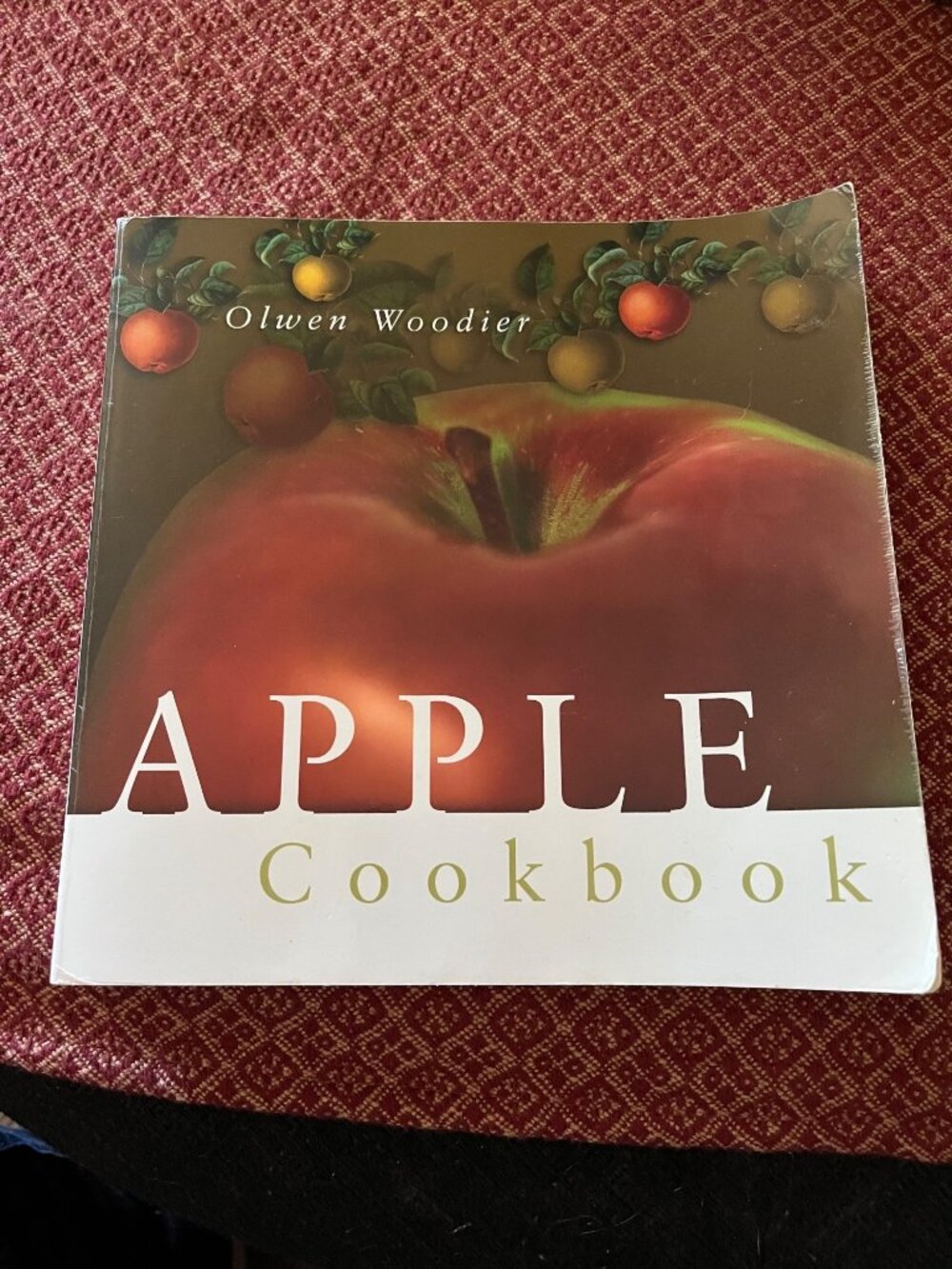 Apple Cookbook Olwen Woodier A1299